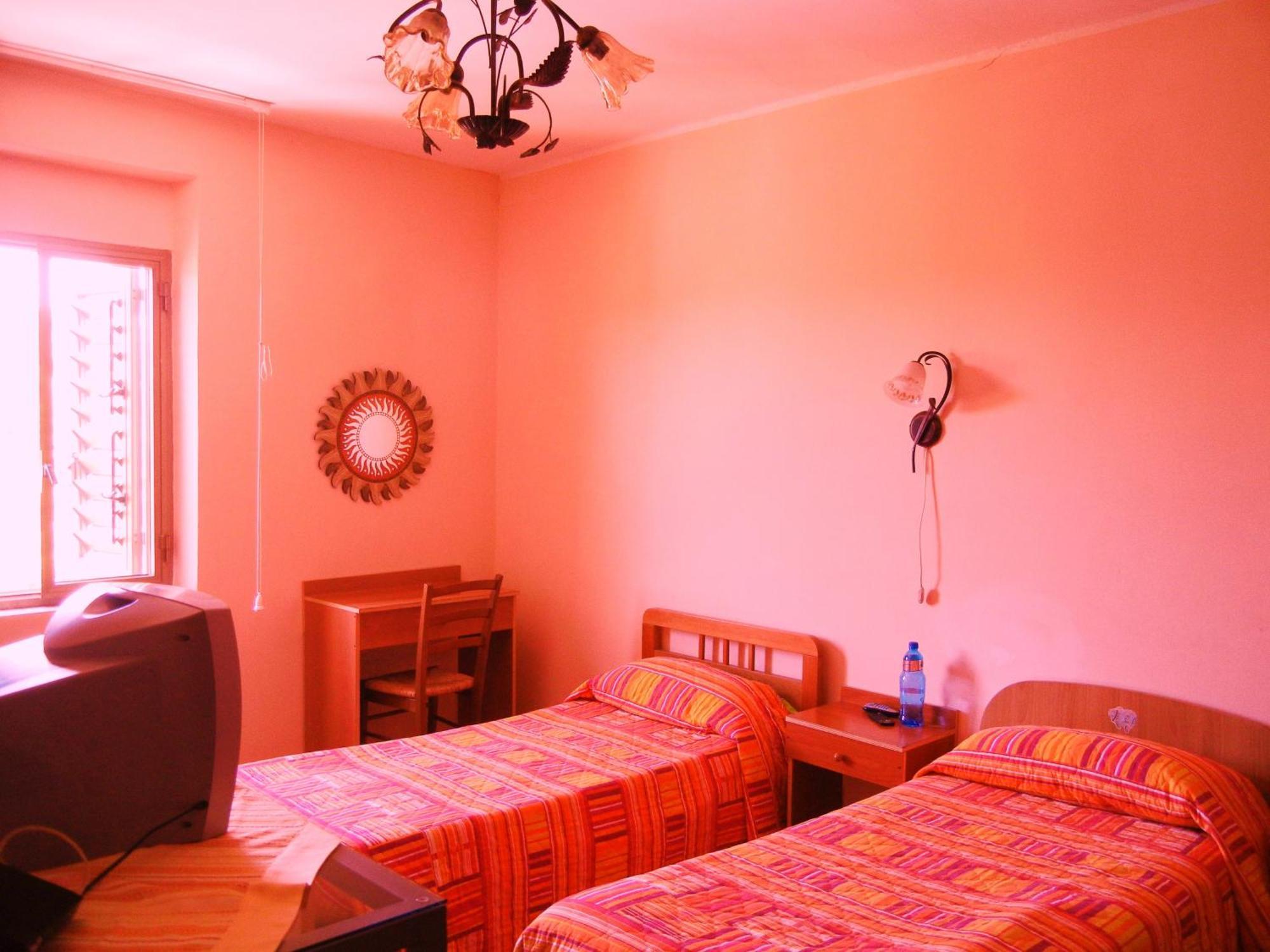B&B La Pineta เรจโจ ดี คาลาเบีย ภายนอก รูปภาพ